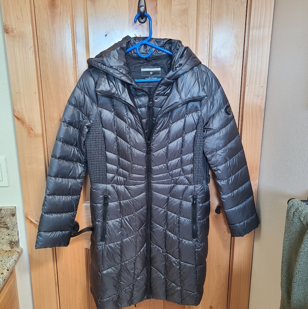Bernardo Puffer Coat Dark Gray L Women's Packable Quilted Long New w/o Tags.